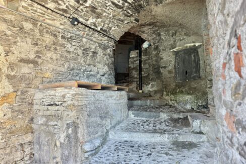 Brienno Porzione di Casa con scorcio Lago 10