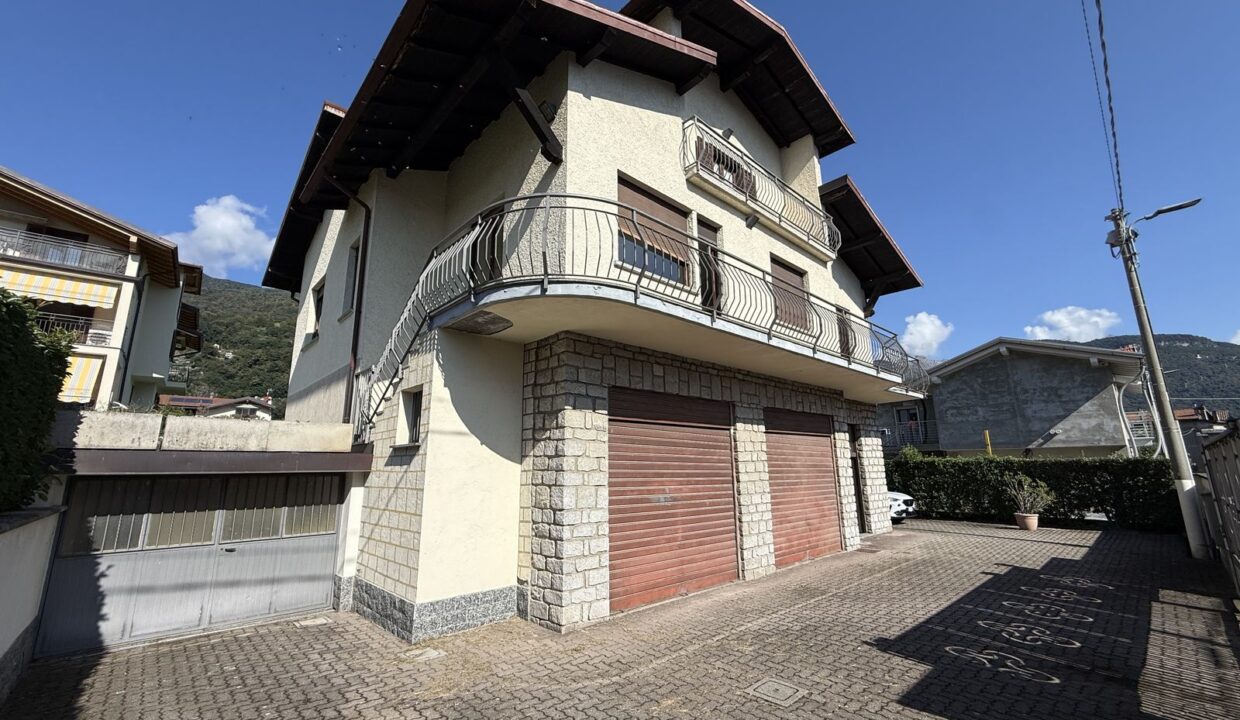 Villa Indipendente Lago Como Dongo