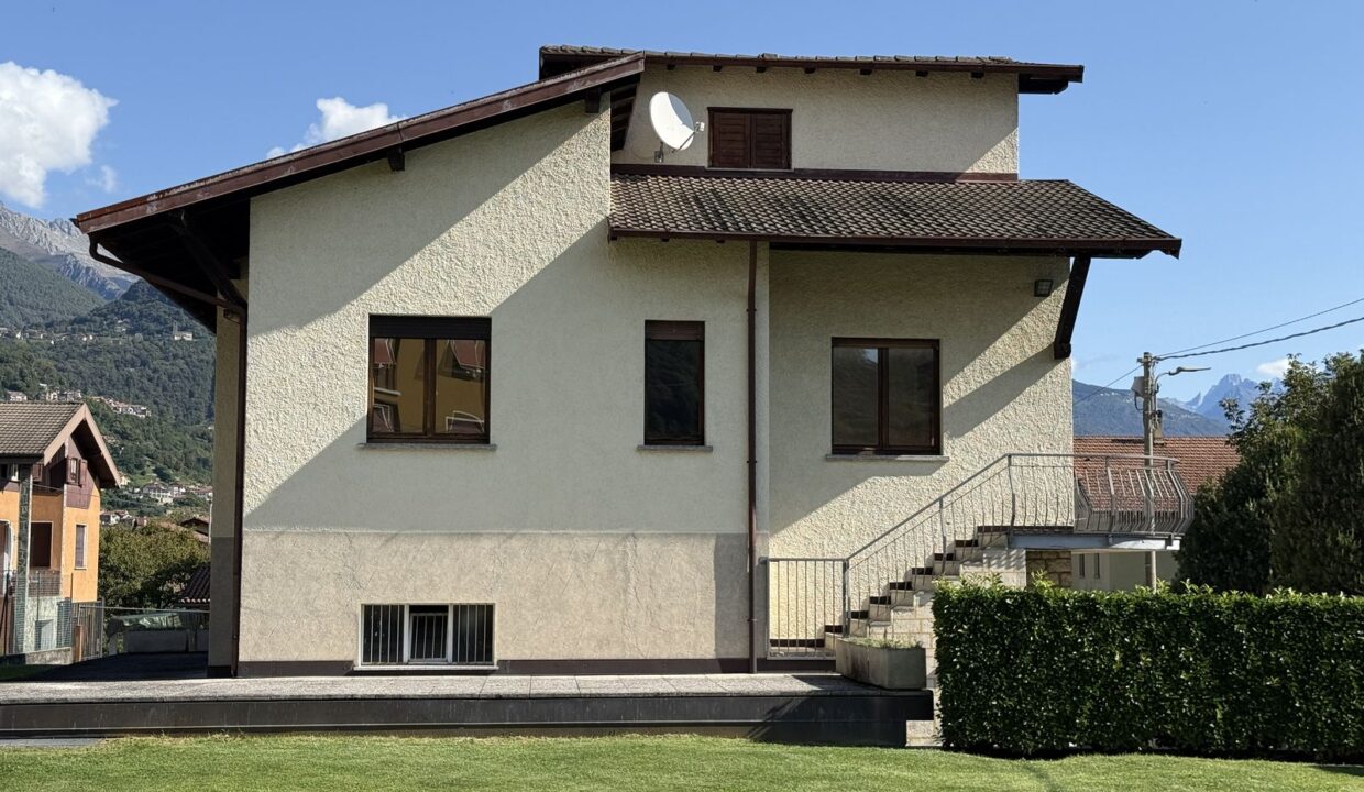 Villa Indipendente Lago Como Dongo