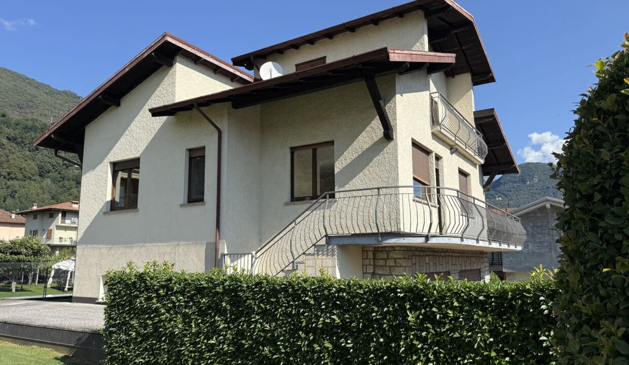 Villa Indipendente Lago Como Dongo