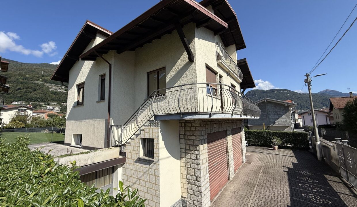 Villa Indipendente Lago Como Dongo