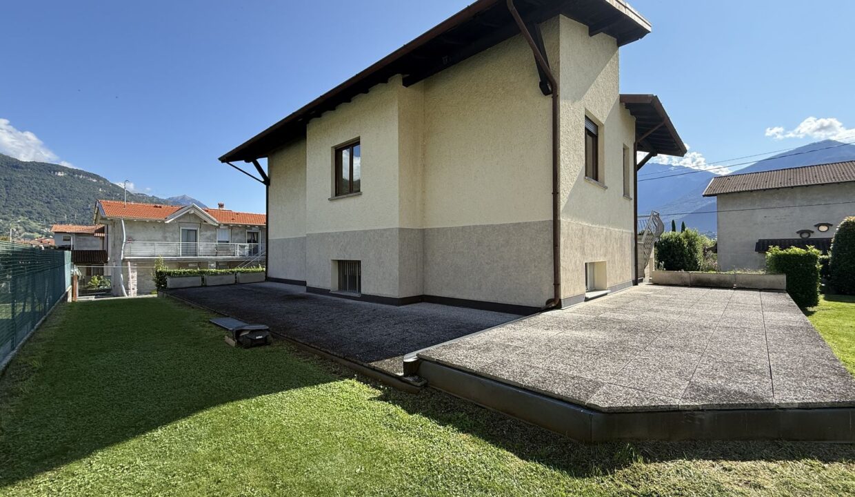 Villa Indipendente Lago Como Dongo