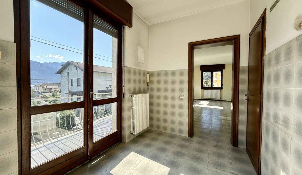 Villa Indipendente Lago Como Dongo