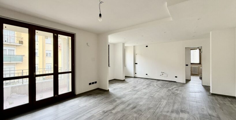 Lago Como Gravedona ed Uniti Appartamento con Garage