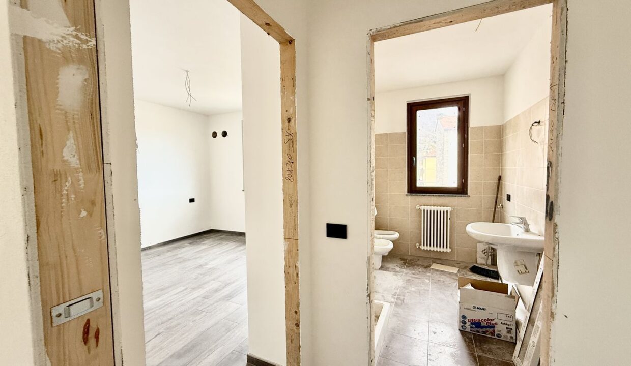 Lago Como Gravedona ed Uniti Appartamento con Garage