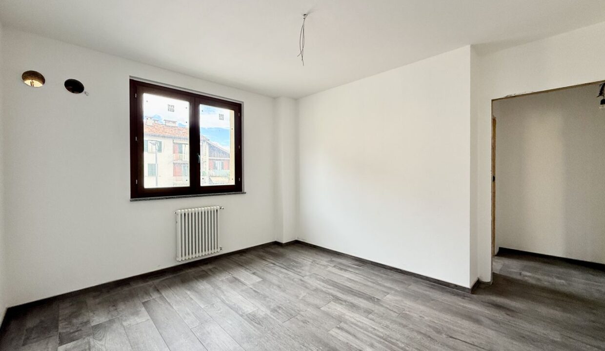 Lago Como Gravedona ed Uniti Appartamento con Garage