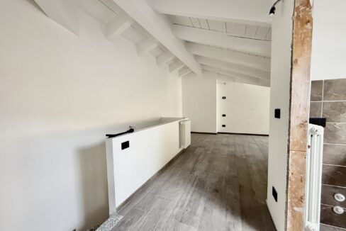 Lago Como Gravedona ed Uniti Appartamento con Garage