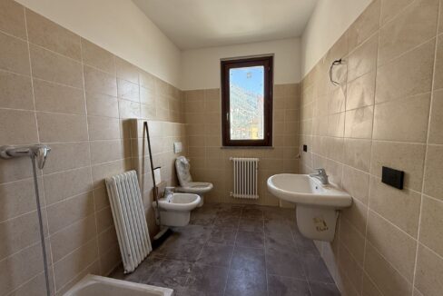 Lago Como Gravedona ed Uniti Appartamento con Garage