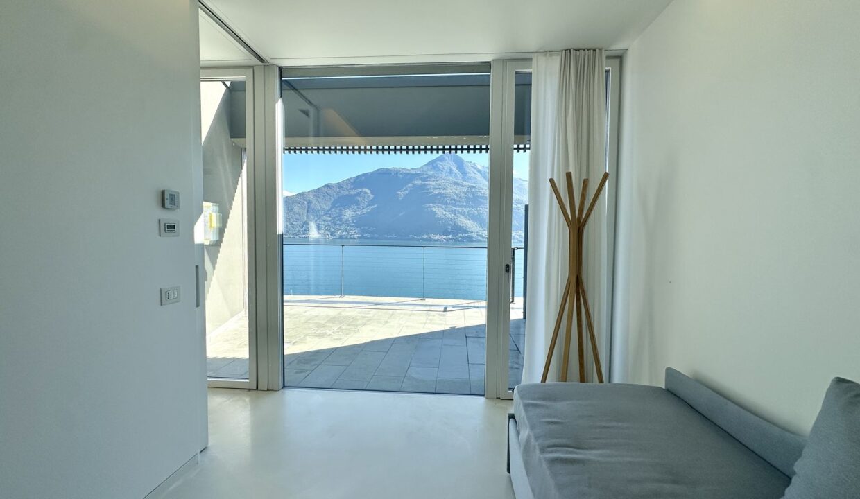 Appartamento Moderno Cremia con Terrazzi