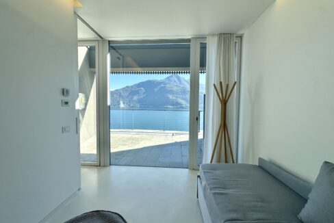 Appartamento Moderno Cremia con Terrazzi