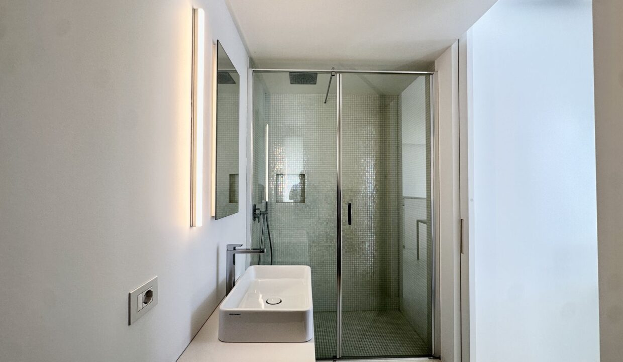 Appartamento Moderno Cremia con Terrazzi