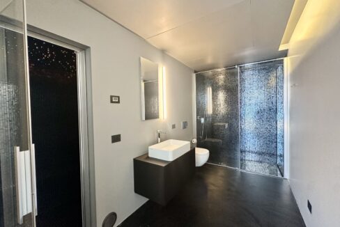 Appartamento Moderno Cremia con Terrazzi