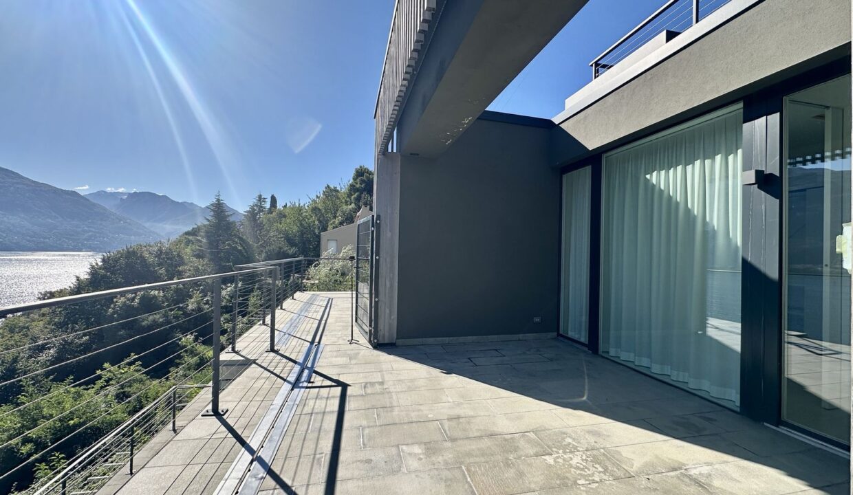 Appartamento Moderno Cremia con Terrazzi