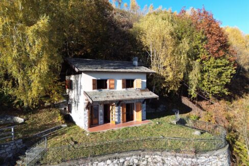 Casa Indipendente Gera Lario Collinare con Terreno