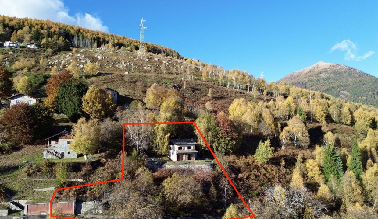 Casa Indipendente Gera Lario Collinare con Terreno
