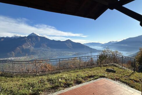 Casa Indipendente Gera Lario Collinare con Terreno