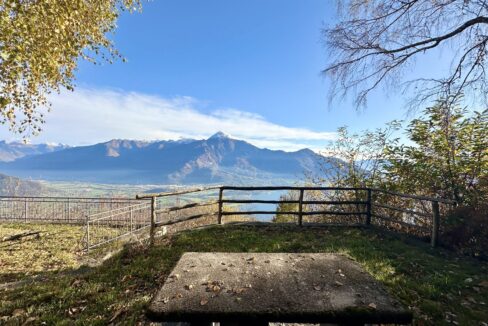 Casa Indipendente Gera Lario Collinare con Terreno