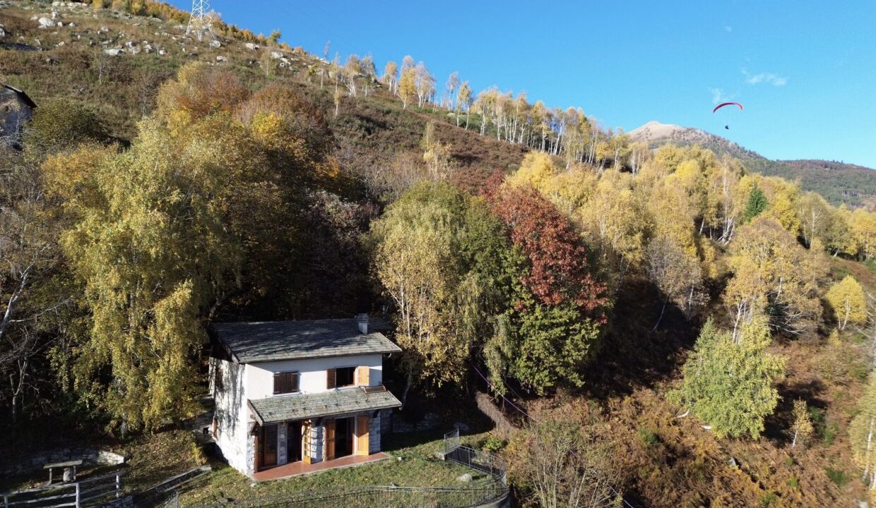 Casa Indipendente Gera Lario Collinare con Terreno