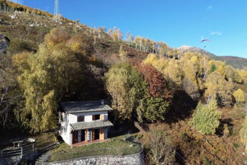 Casa Indipendente Gera Lario Collinare con Terreno