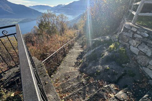 Casa Indipendente Gera Lario Collinare con Terreno