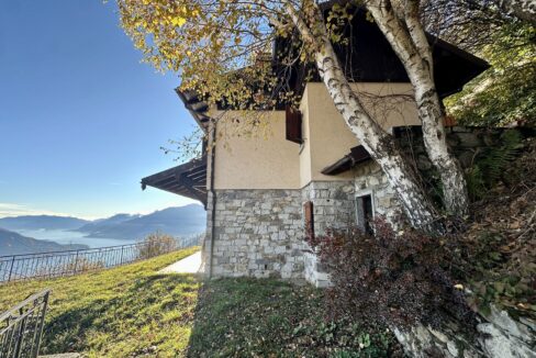 Casa Indipendente Gera Lario Collinare con Terreno