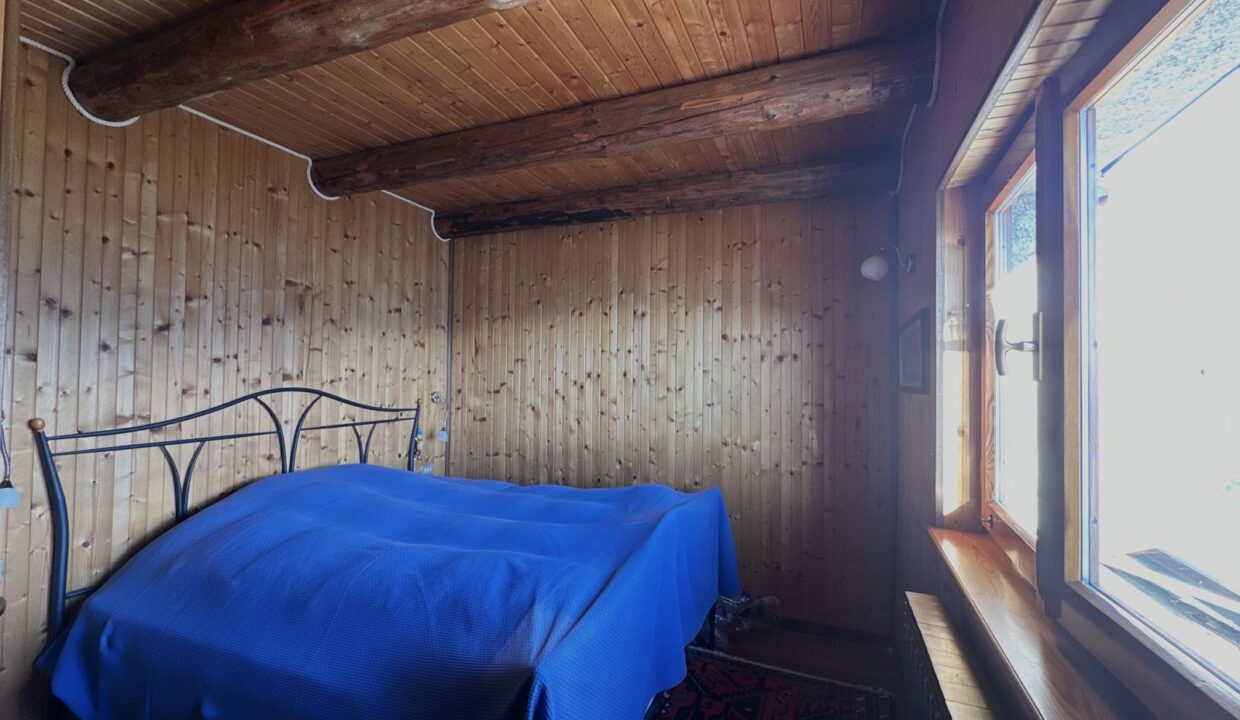 Casa Indipendente Gera Lario Collinare con Terreno