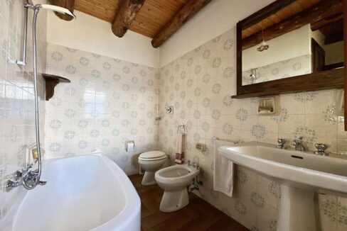 Casa Indipendente Gera Lario Collinare con Terreno