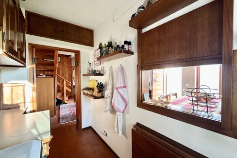 Casa Indipendente Gera Lario Collinare con Terreno