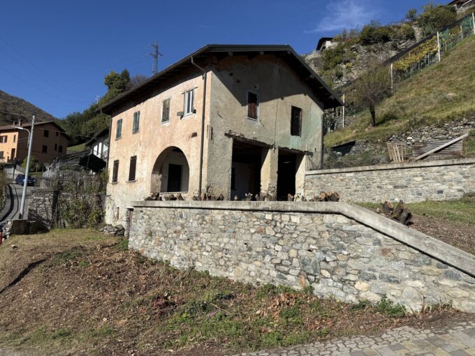 Casa Indipendente Gravedona ed Uniti con Giardino Vista Lago