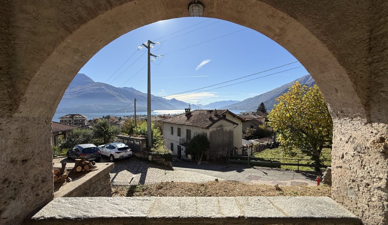 Casa Indipendente Gravedona ed Uniti con Giardino Vista Lago
