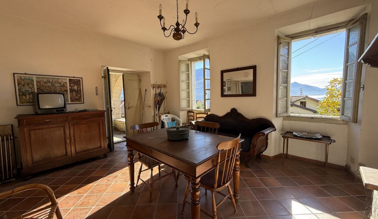 Casa Indipendente Gravedona ed Uniti con Giardino Vista Lago