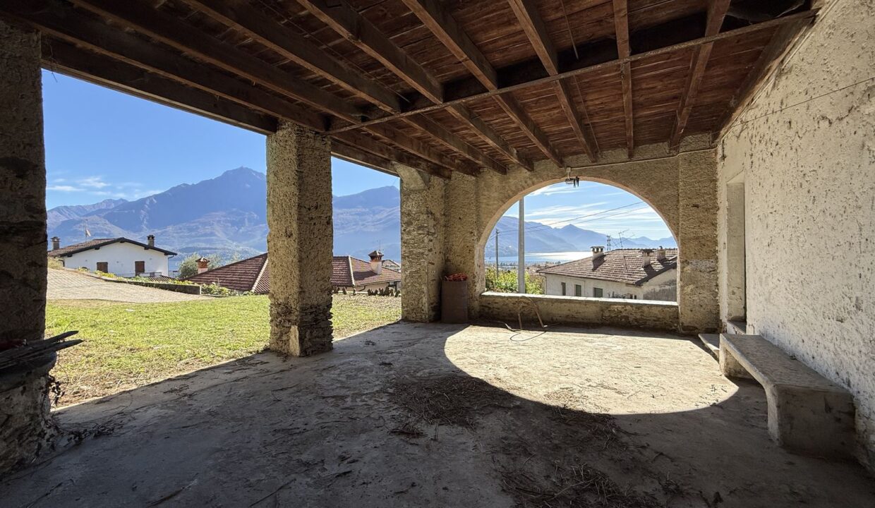 Casa Indipendente Gravedona ed Uniti con Giardino Vista Lago