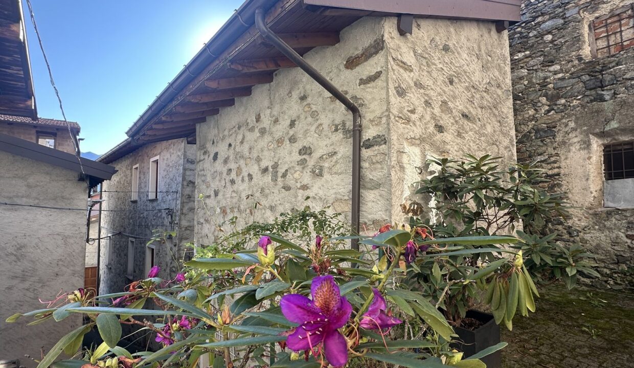 Casa Gravedona ed Uniti con Balcone Vista Lago