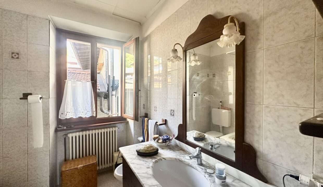 Casa Gravedona ed Uniti con Balcone Vista Lago