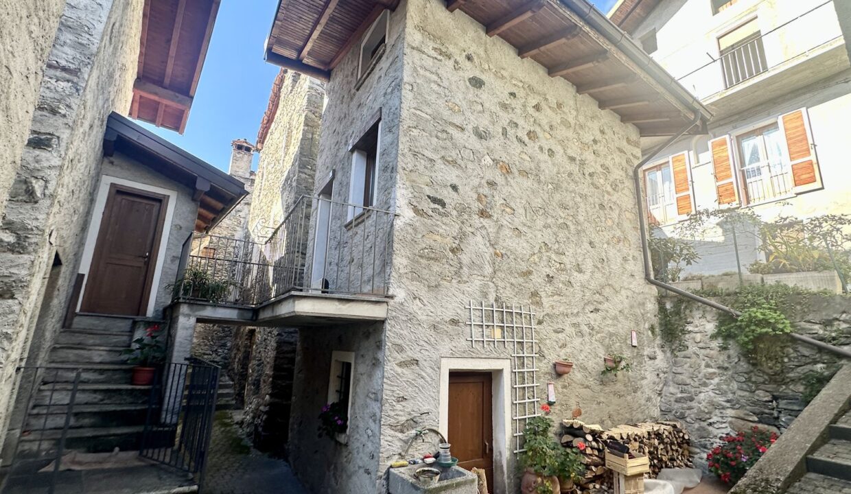 Casa Gravedona ed Uniti con Balcone Vista Lago