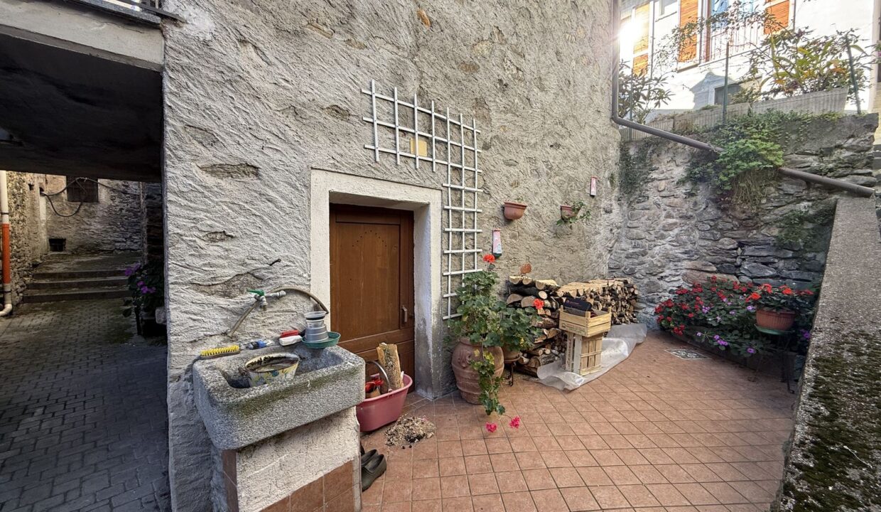 Casa Gravedona ed Uniti con Balcone Vista Lago