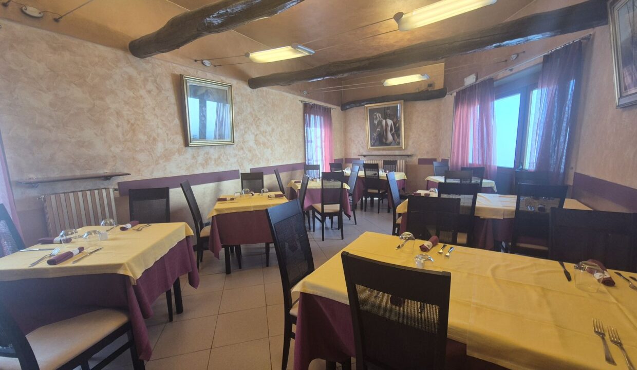 Ristorante storico in vendita Fino Mornasco - Como