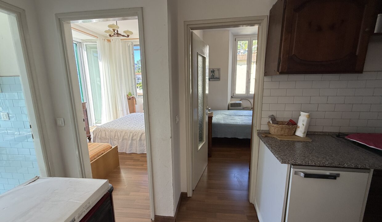 Sala Comacina Appartamento con Balcone e Vista Lago 12