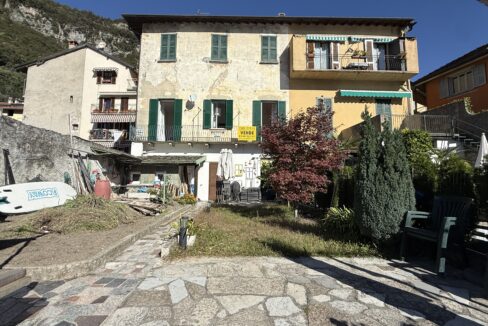 Sala Comacina Appartamento con Balcone e Vista Lago 17