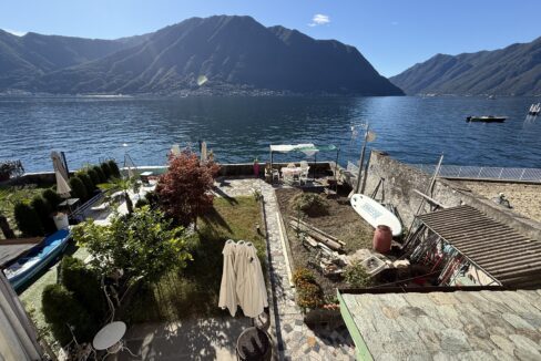Sala Comacina Appartamento con Balcone e Vista Lago 3
