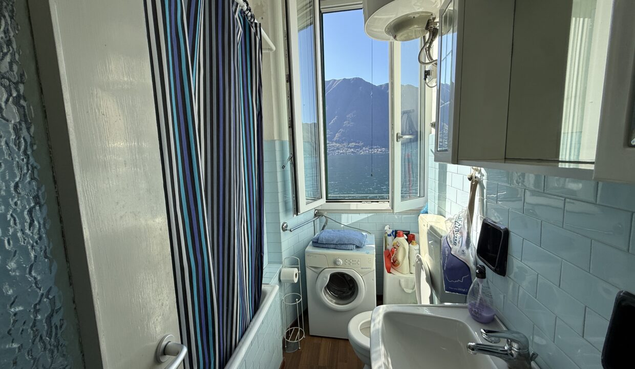 Sala Comacina Appartamento con Balcone e Vista Lago 9