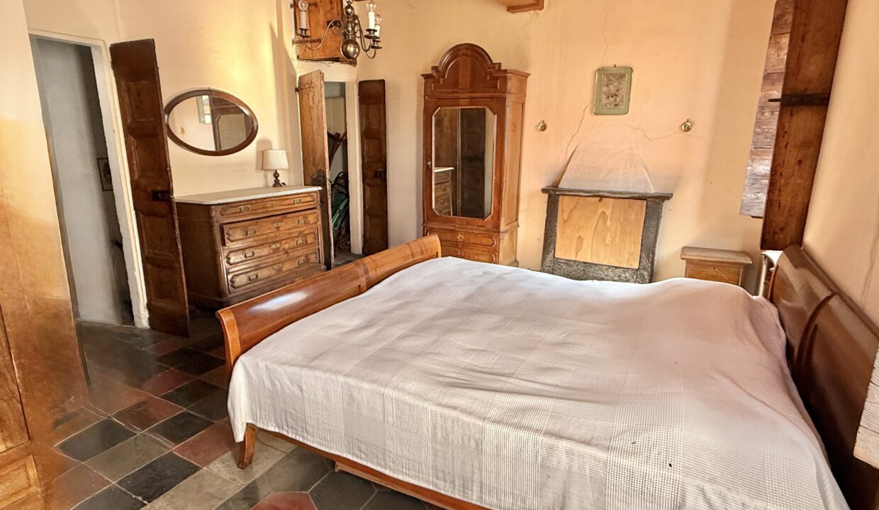 Tremezzo Porzione di Casa da Ristrutturare con Vista Lago 14