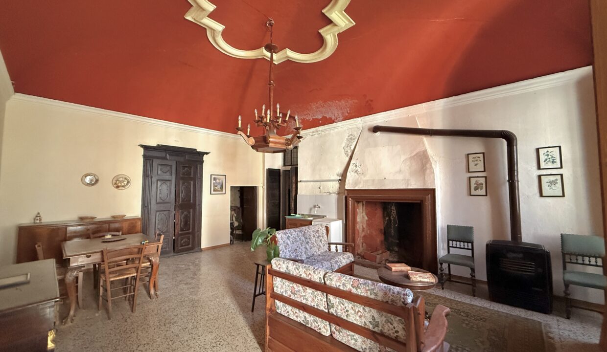 Tremezzo Porzione di Casa da Ristrutturare con Vista Lago 2