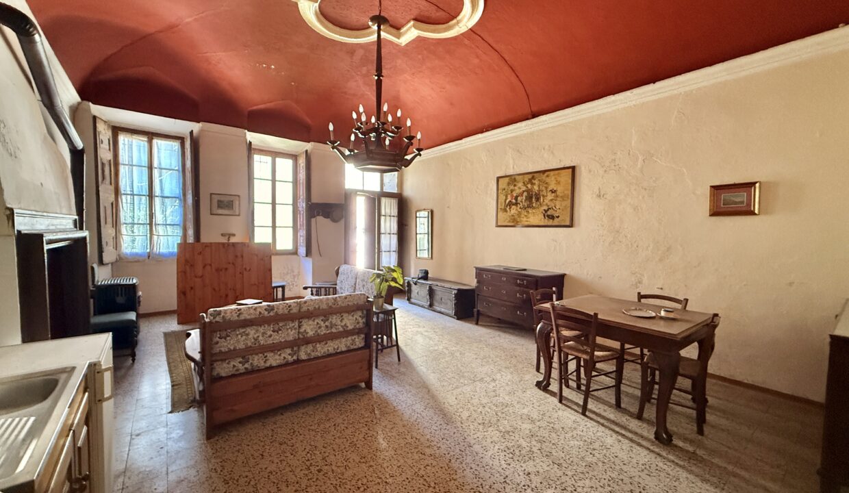 Tremezzo Porzione di Casa da Ristrutturare con Vista Lago 3