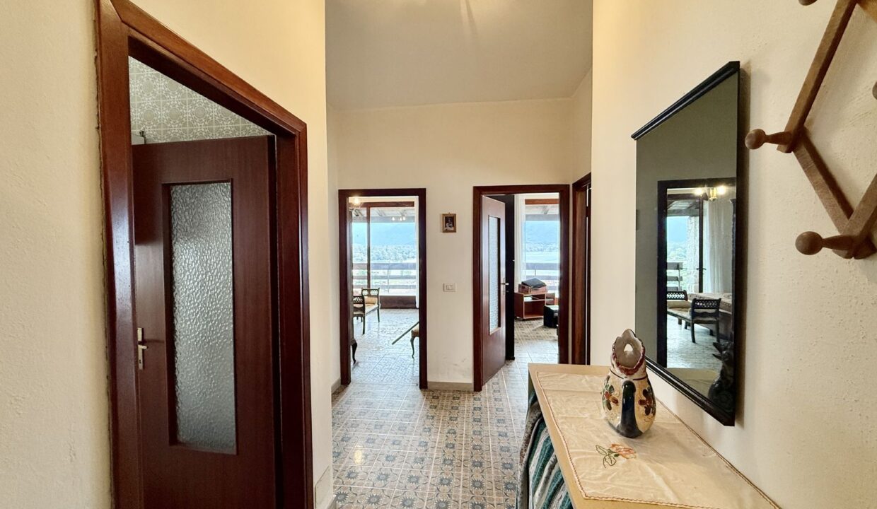 Villa Indipendente Gera Lario con Vista Lago - piano secondo