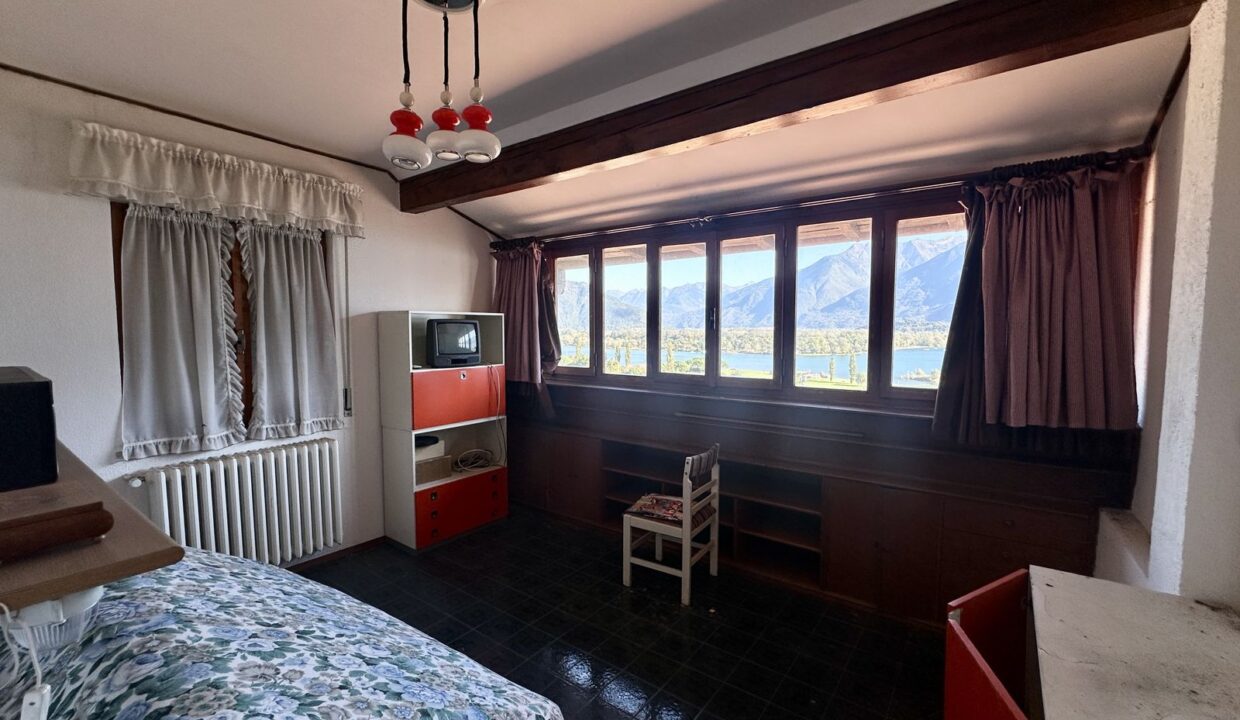 Villa Indipendente Gera Lario con Vista Lago - piano terzo