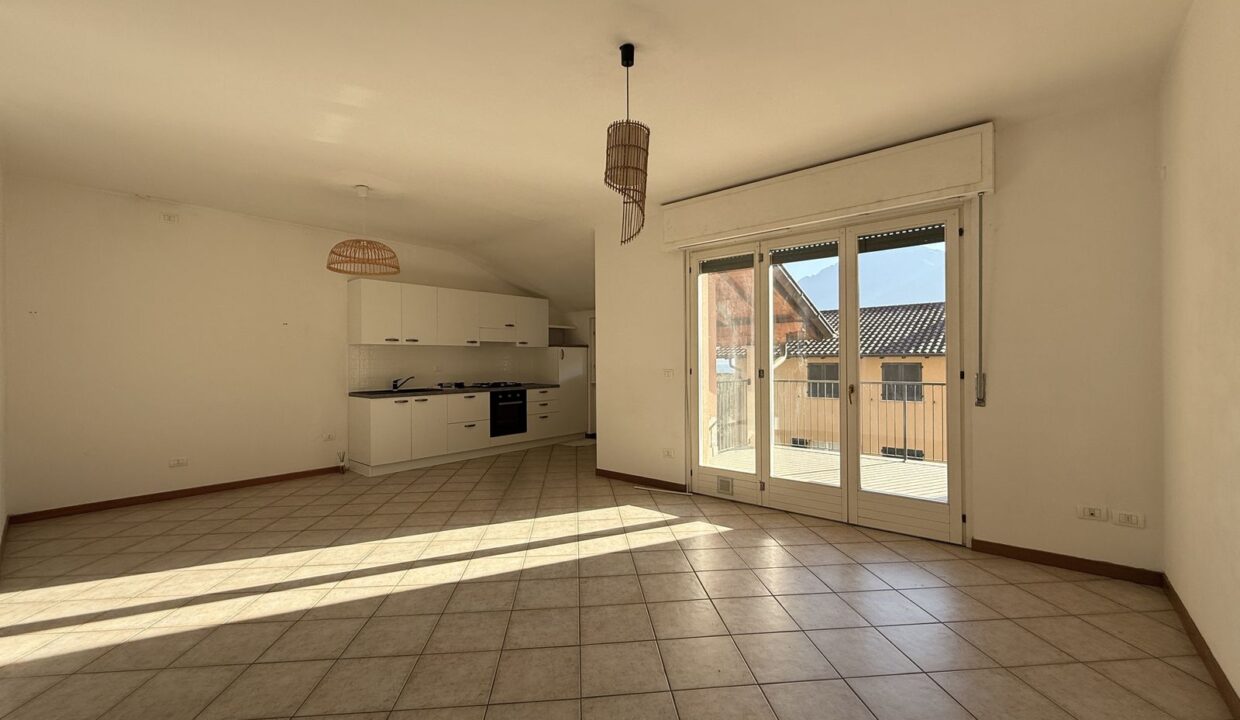 Dongo Appartamento con Terrazzo