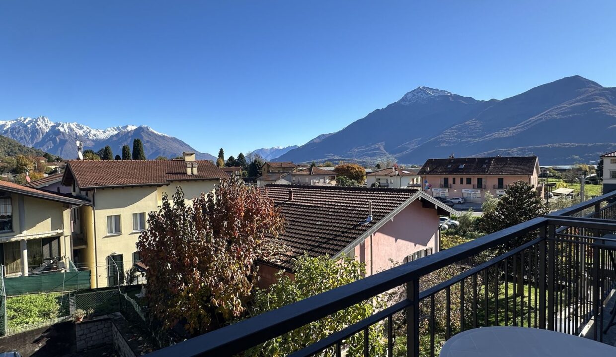 Appartamento Gravedona ed Uniti con Posto Auto