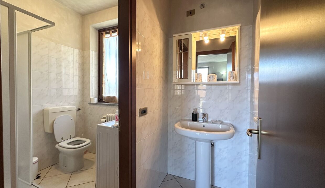 Appartamento Gravedona ed Uniti con Posto Auto