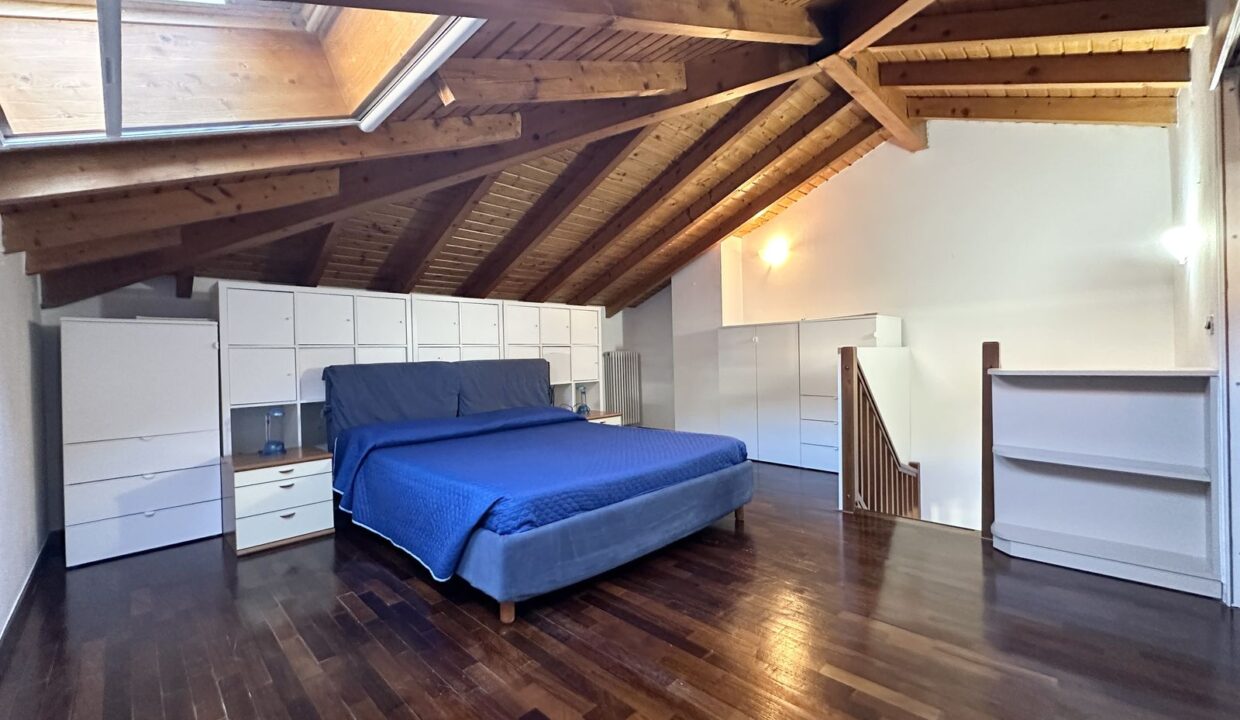 Appartamento Gravedona ed Uniti con Posto Auto